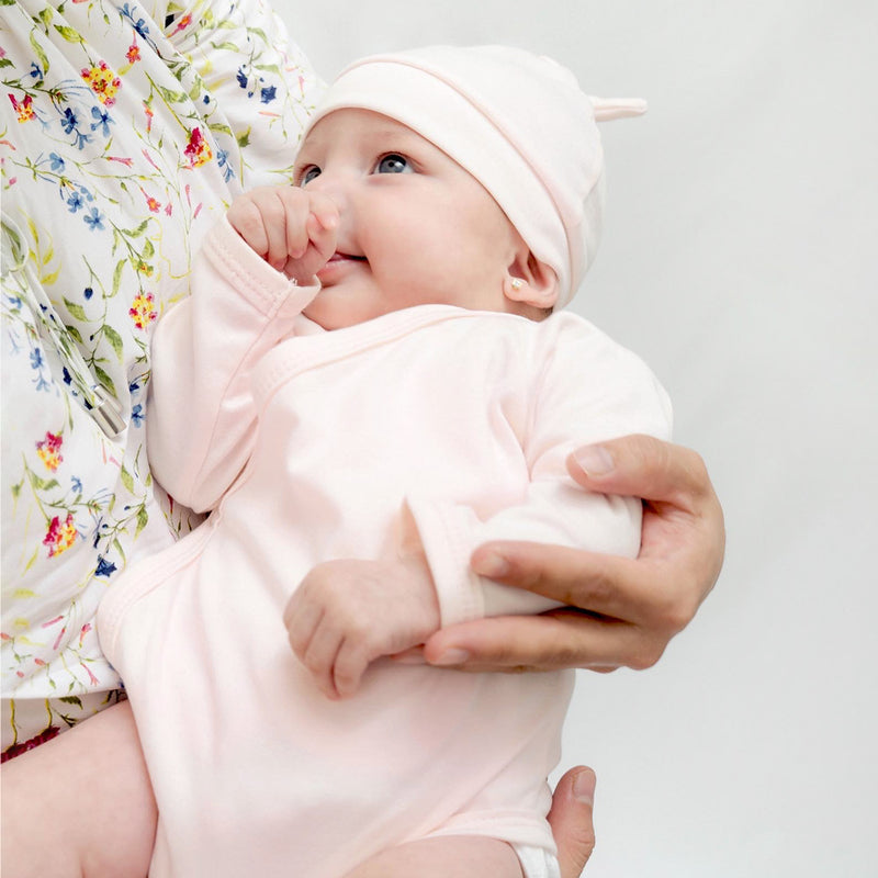 Gorrito Ajustable en color Amarillo Bebé - ropa organica para bebe