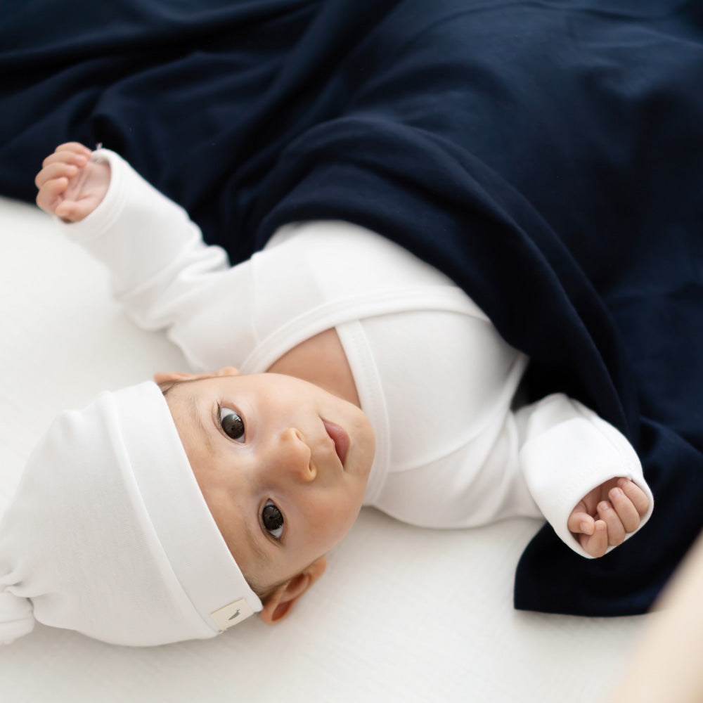 Cobijita Swaddle en Corazón de Melón - cobija para recien nacido Mae & Mini