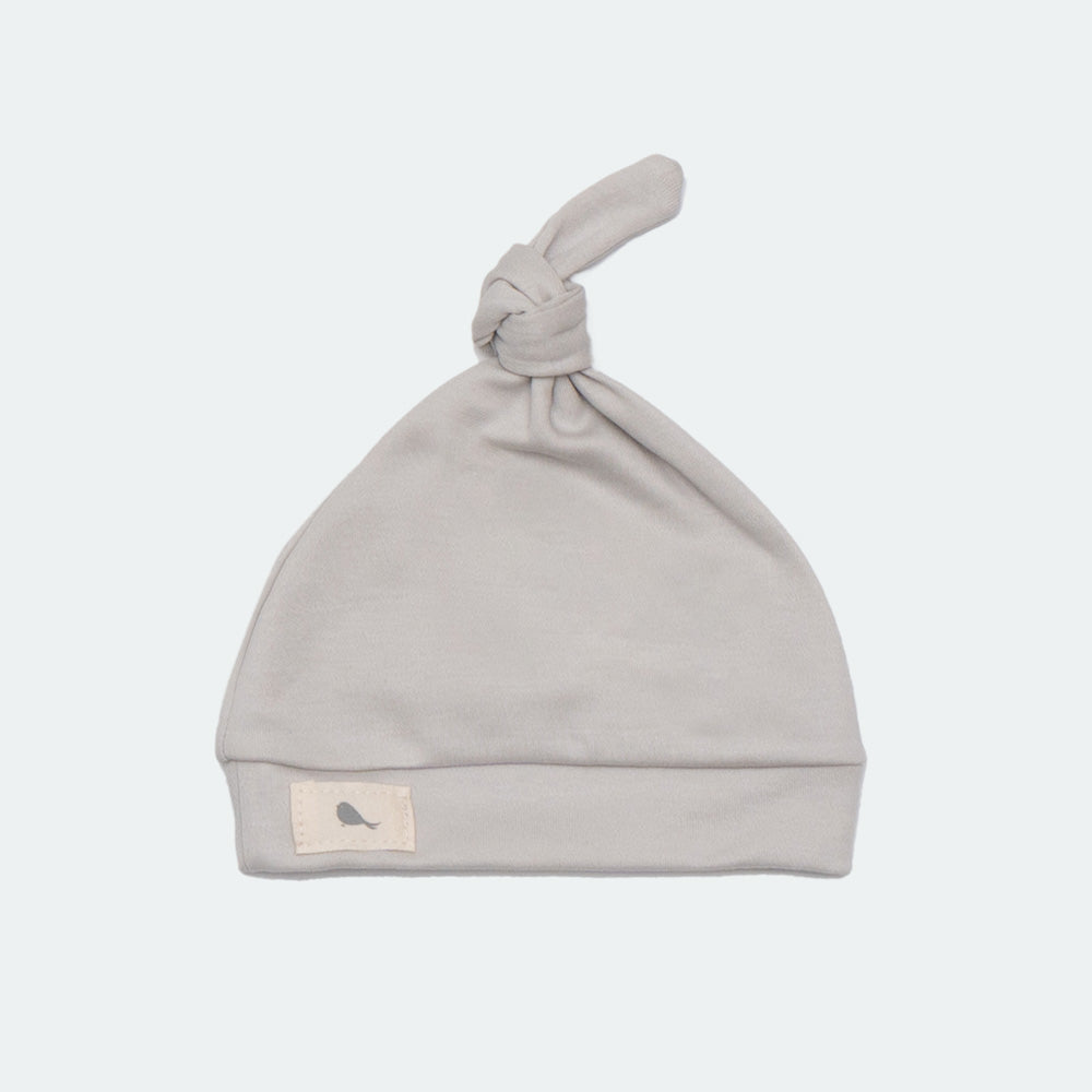 Gorrito Ajustable Gris - gorrito para recien nacido Mae & Mini